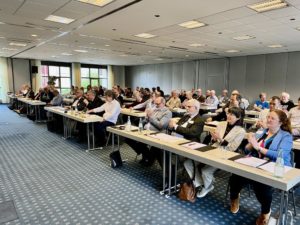 Blick in den Saal der Mitgliederversammlung (Foto: Wilhelm van Loo)
