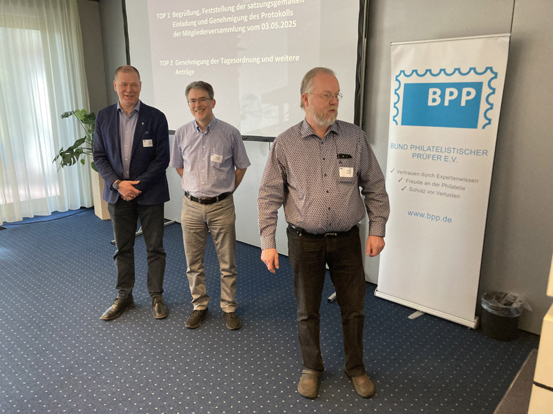 Drei neue Mitglieder stellen sich der Versammlung vor: Esa Kärkäs, Markus Gropp und Ralph Ebner (v. l. n. r.)